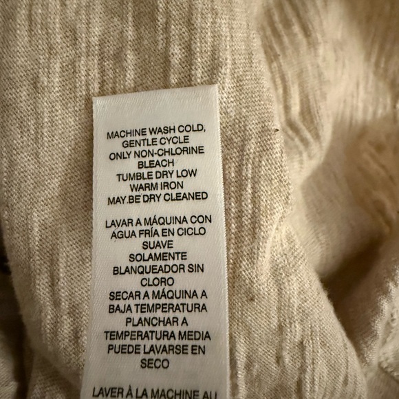 Chico’s Top - Picture 6 of 6